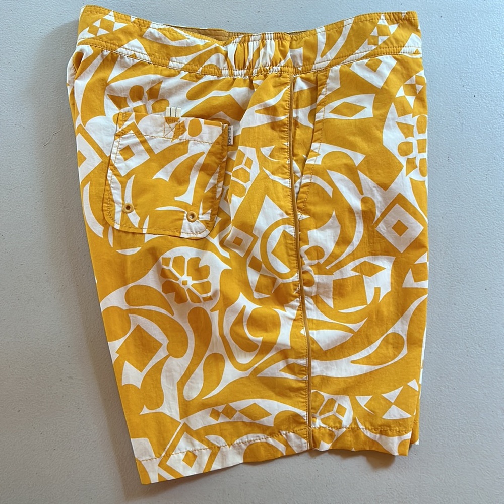 Tommy Bahama Relax Swim Trunks (L)
